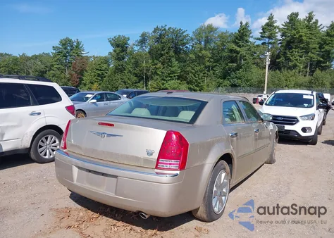 2009 Chrysler 300C Hemi from USA, damaged, VIN 2C3KA63T69H609993